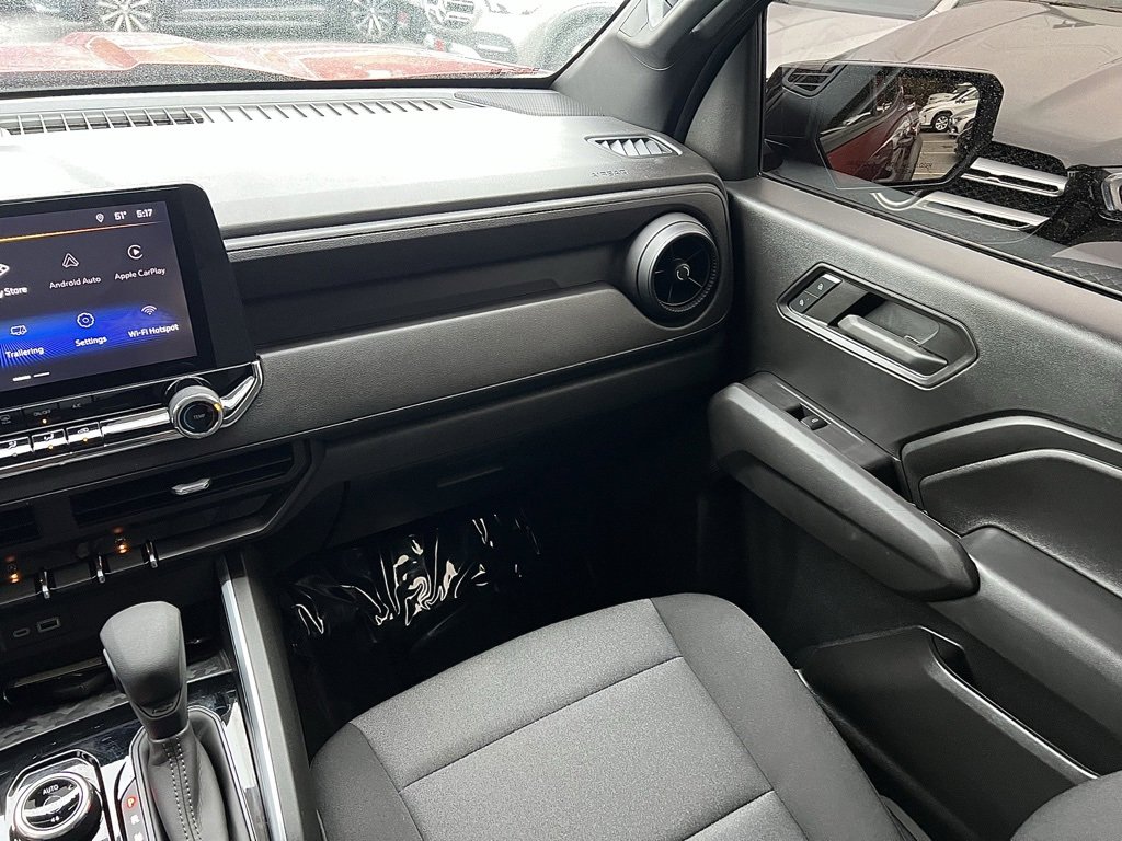 Used 2023 Chevrolet Colorado Trail Boss w/ Technology Package image 33