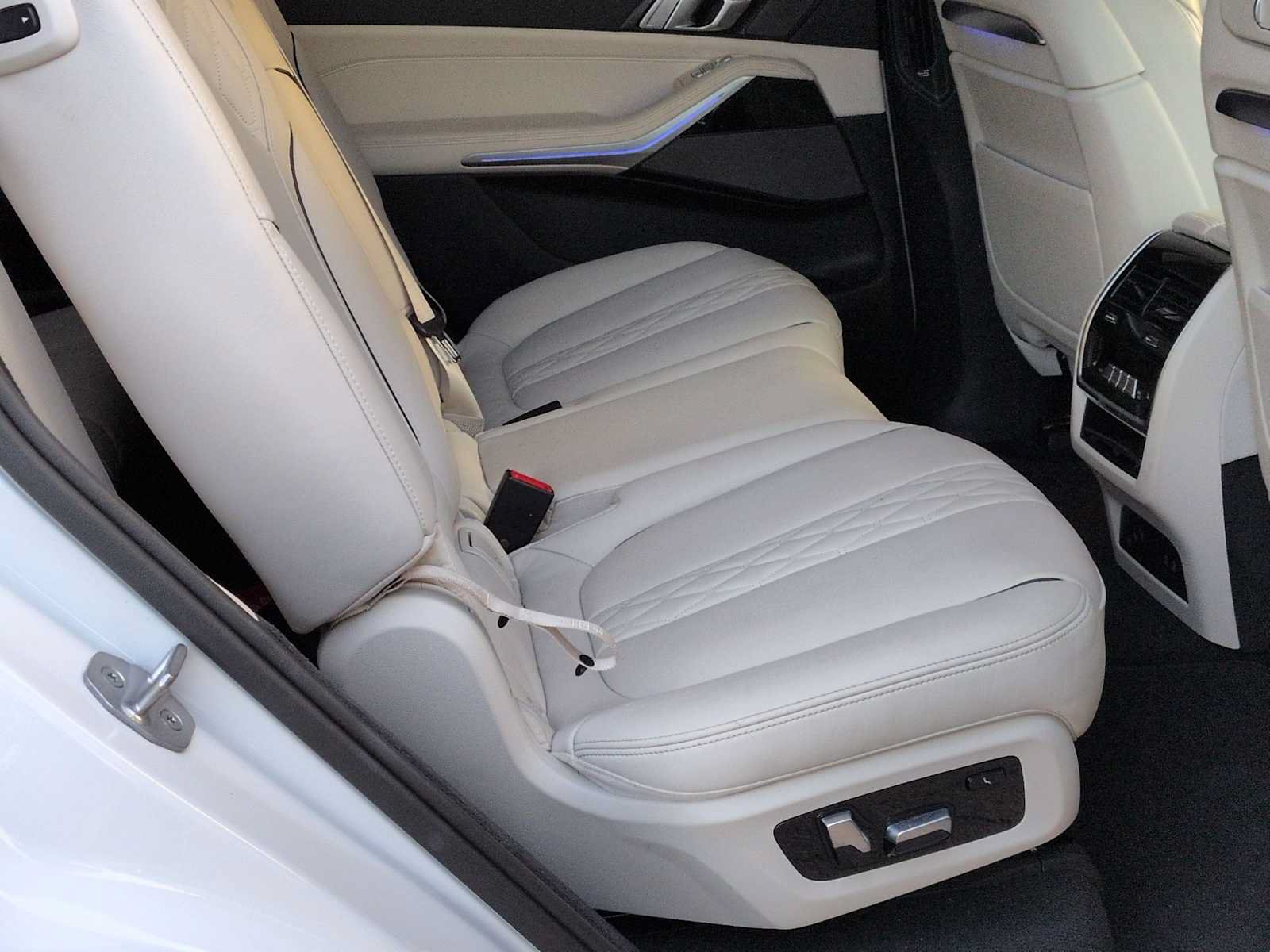 Used 2024 BMW X7 M60i w/ Executive Package AWD/4WD image 22