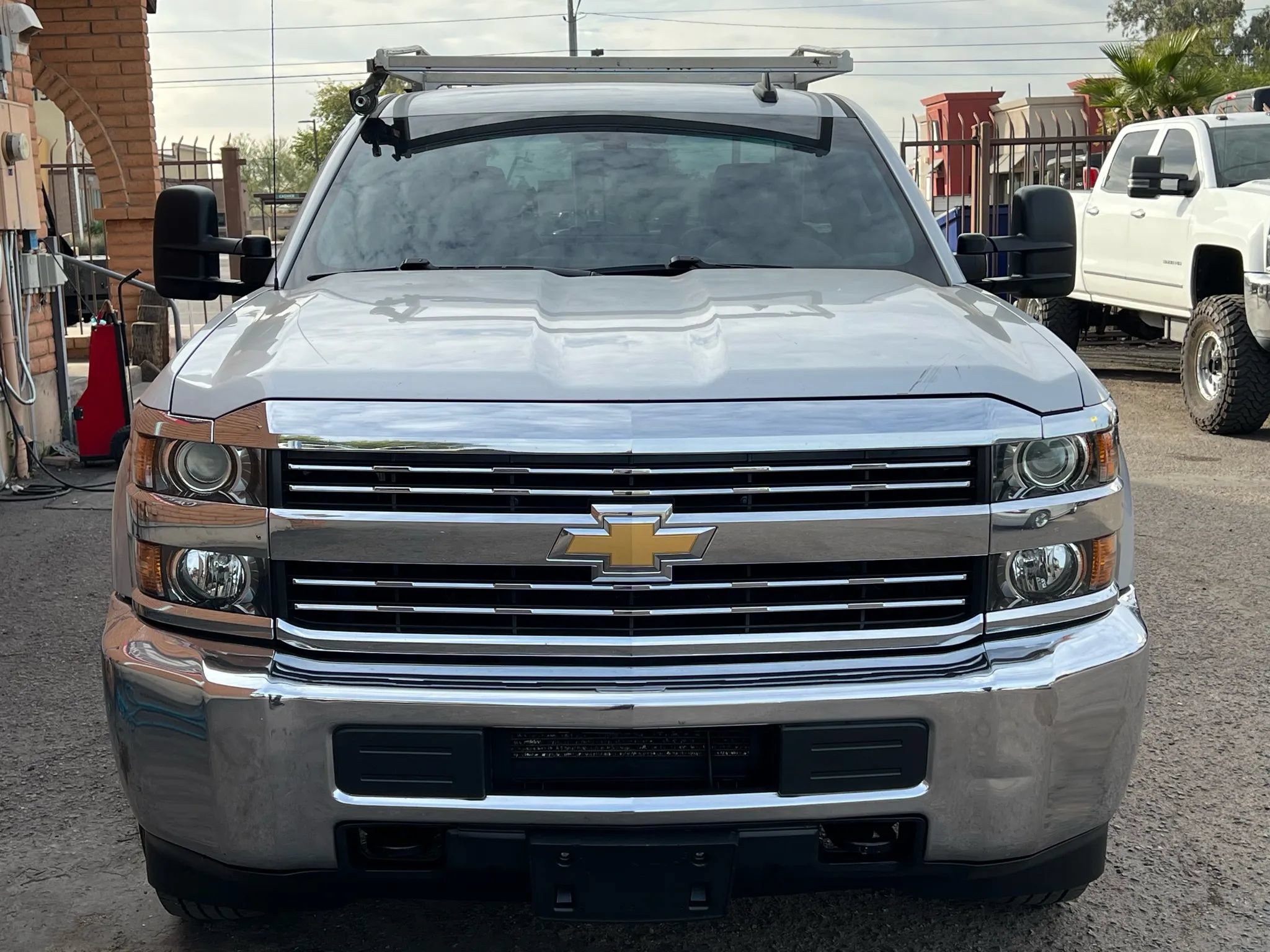Used 2018 Chevrolet Silverado 2500 W/T RWD image 4