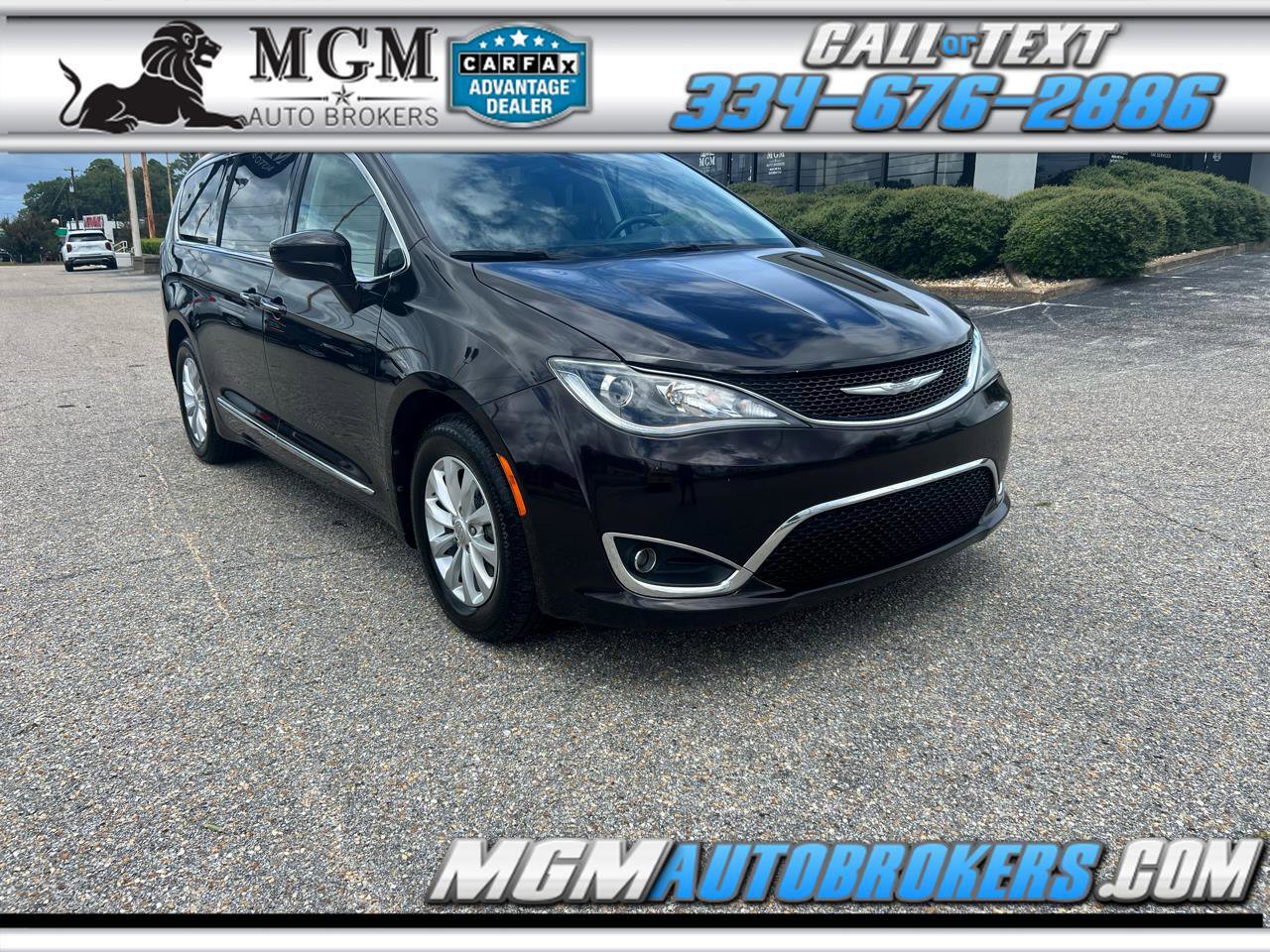 Used 2017 Chrysler Pacifica Touring-L w/ 13 Speaker Alpine Sound Group