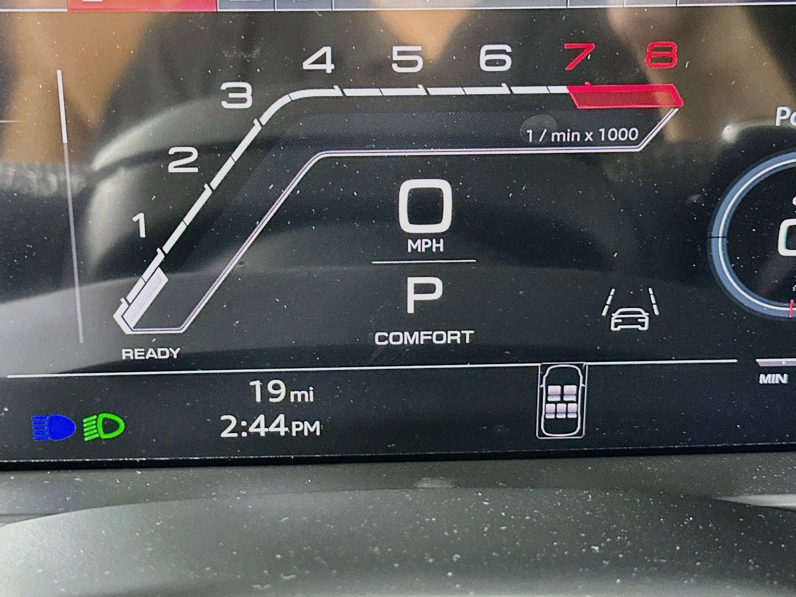 New 2027 Audi RS Q8 performance AWD/4WD image 22