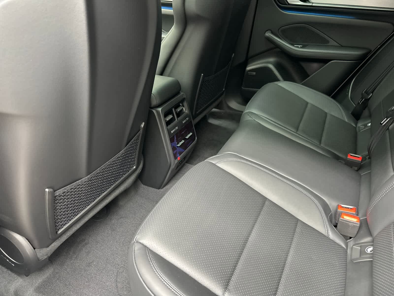 New 2026 Porsche Macan Electric RWD image 13