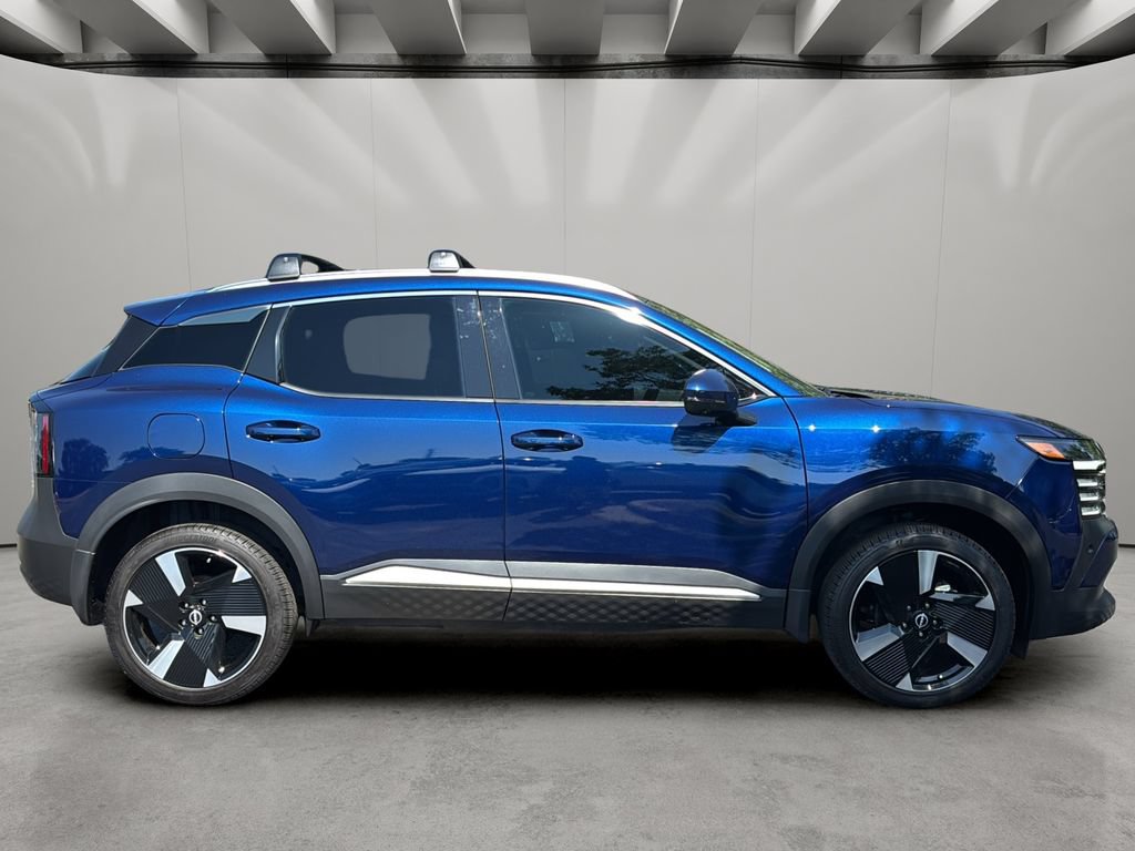 Used 2025 Nissan Kicks SR FWD image 6