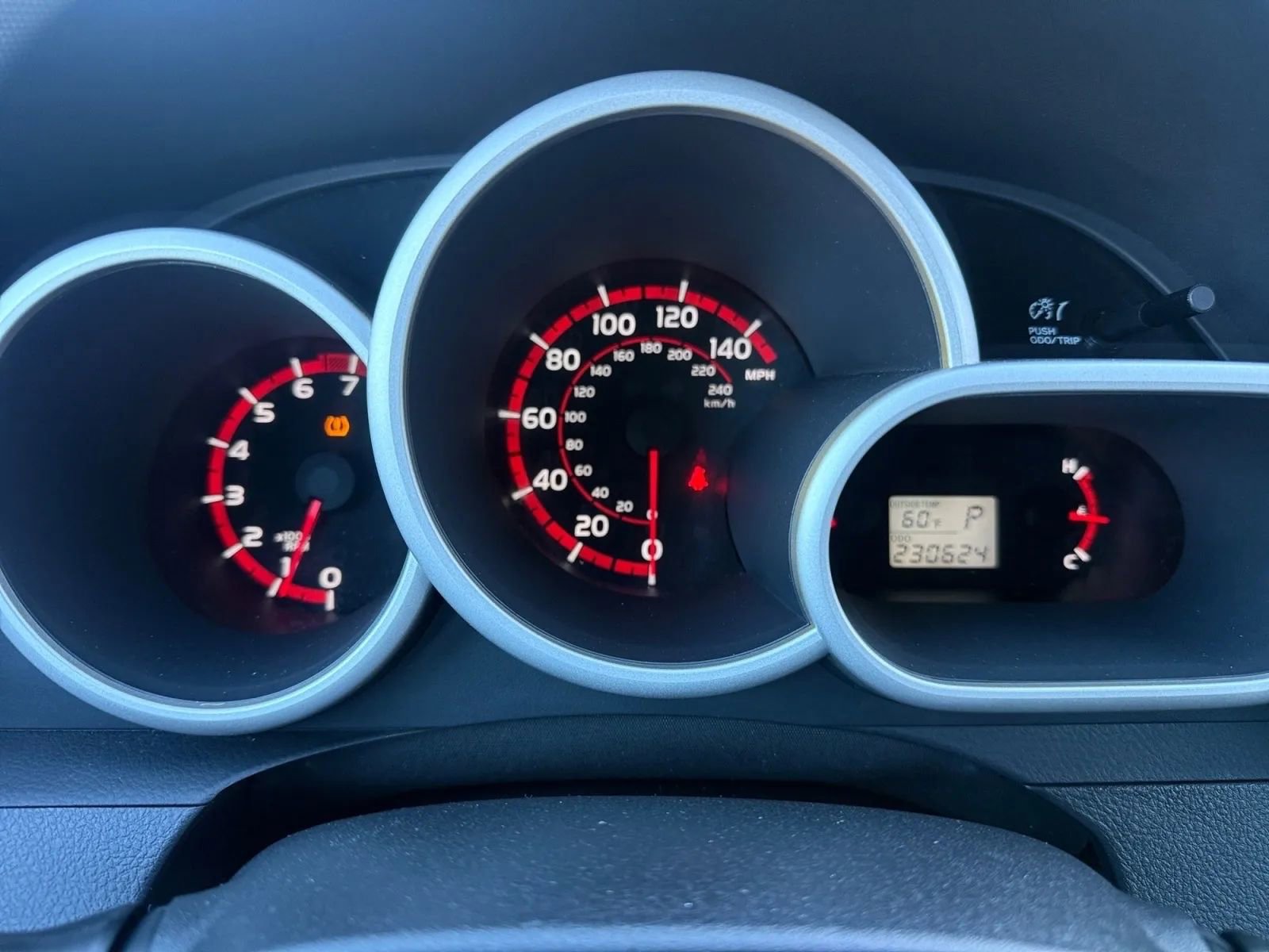 Used 2009 Pontiac Vibe w/ Preferred Package image 21