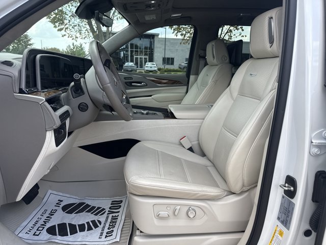 Certified 2024 Cadillac Escalade Premium Luxury Platinum AWD/4WD image 9