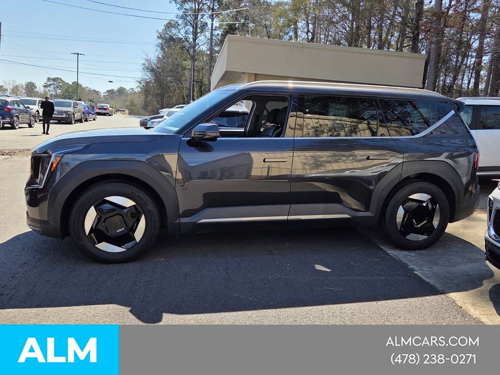 Used 2024 Kia EV9 Wind AWD/4WD image 3