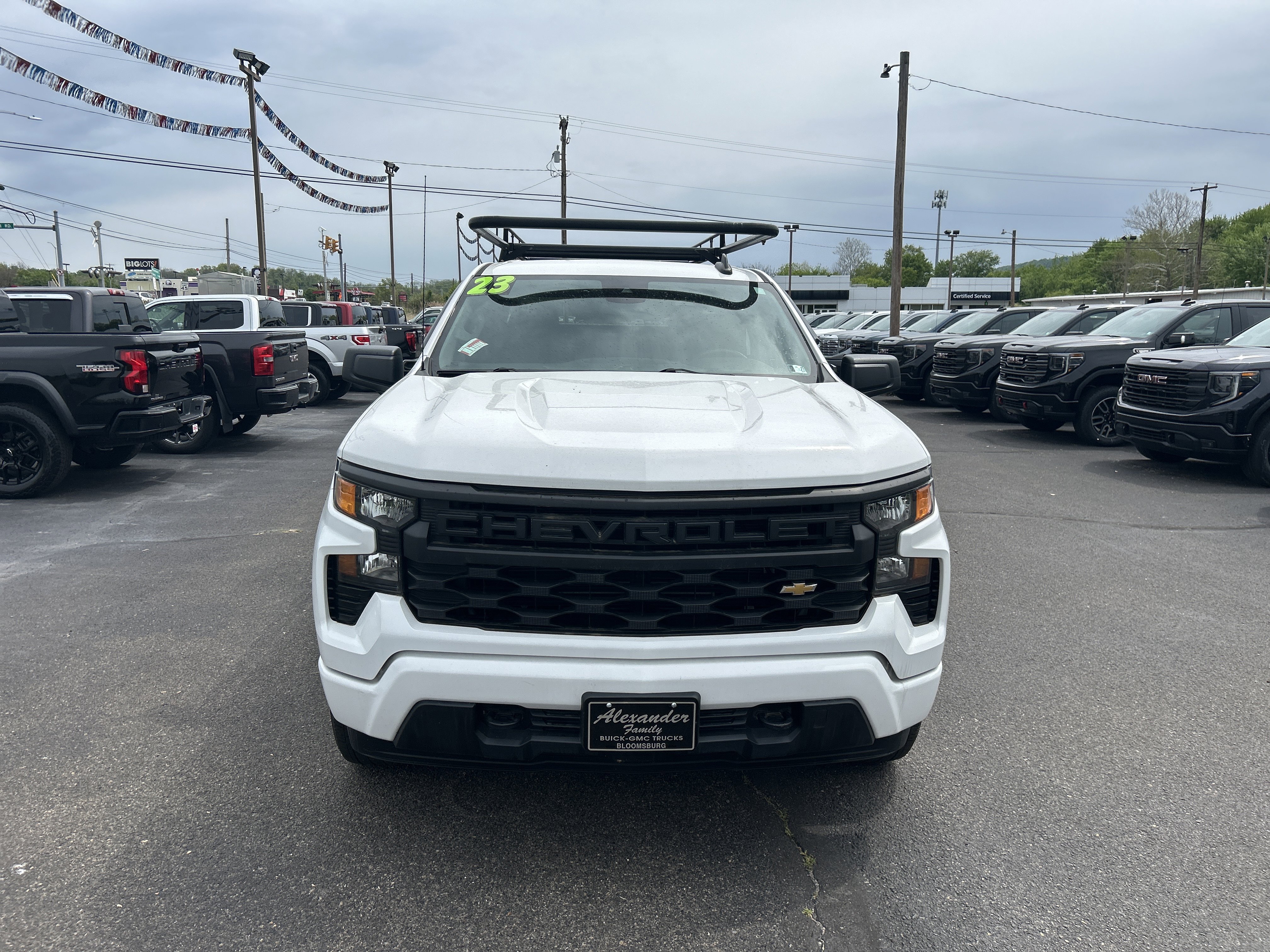 Used 2023 Chevrolet Silverado 1500 Custom AWD/4WD image 9