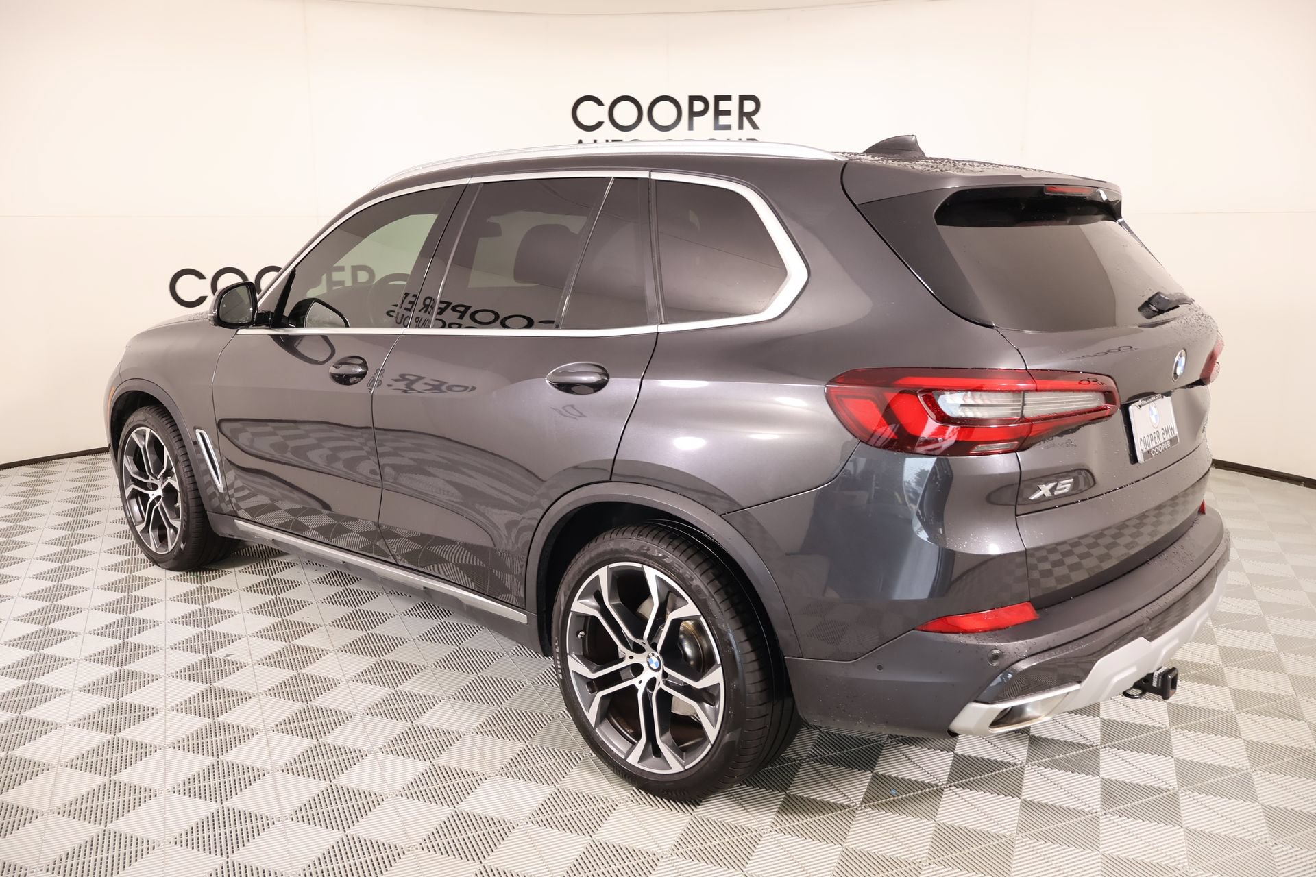 Used 2023 BMW X5 xDrive40i w/ Luxury Seating Package AWD/4WD image 24