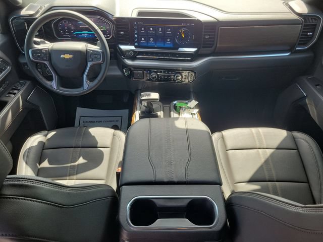 Used 2026 Chevrolet Silverado 1500 High Country AWD/4WD image 14