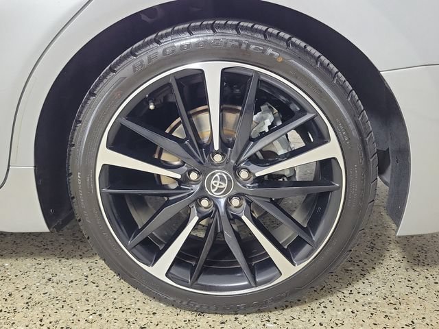 Used 2020 Toyota Camry XSE FWD image 8