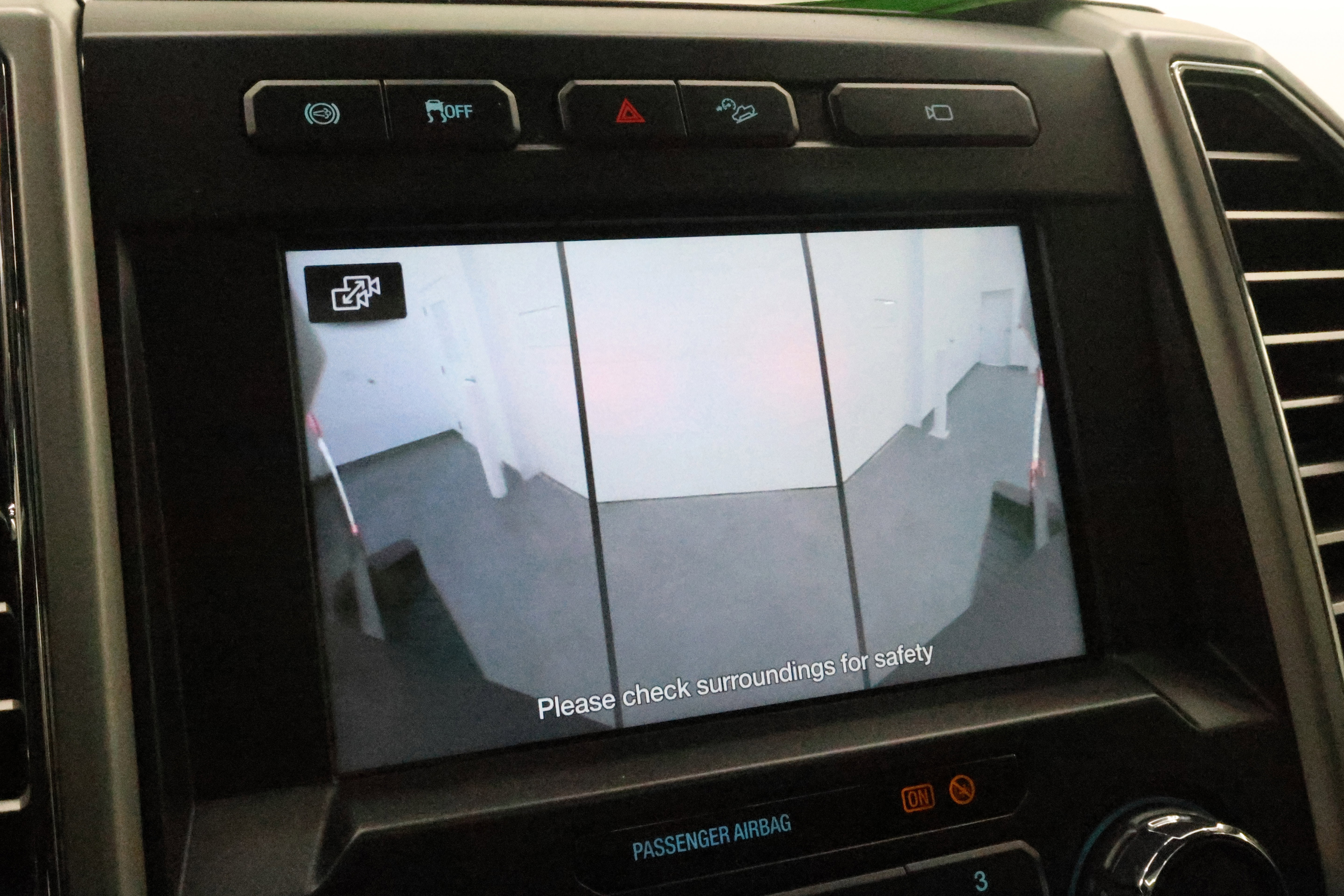 Used 2017 Ford F350 Lariat w/ Lariat Ultimate Package image 19