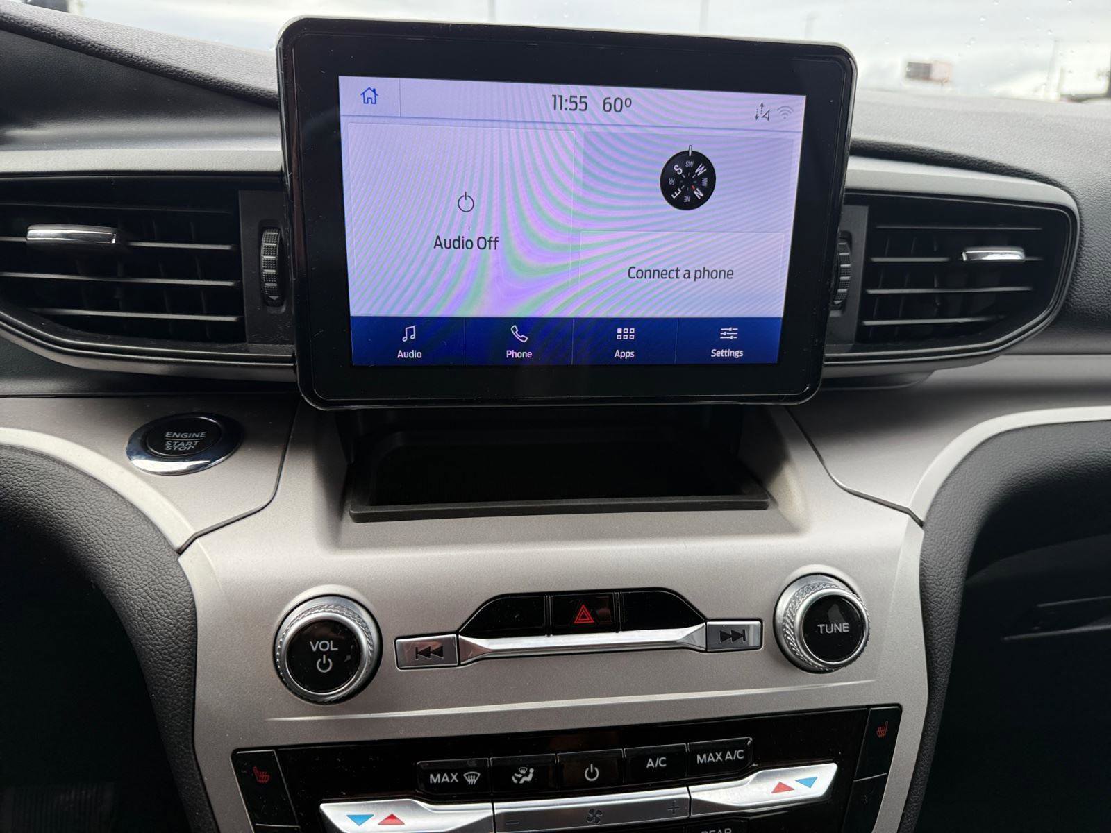 Used 2022 Ford Explorer XLT image 26