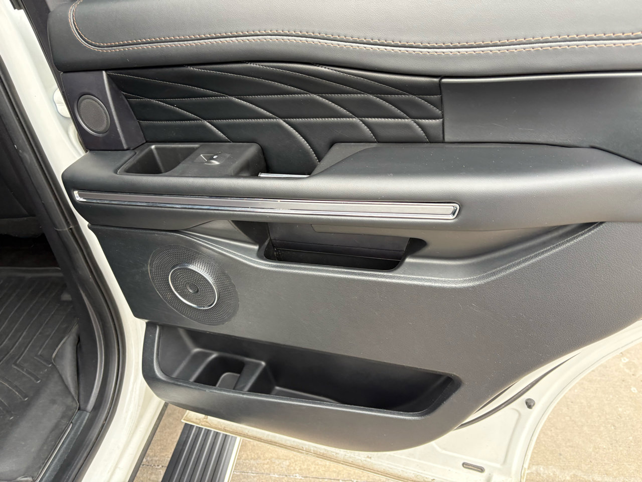 Certified 2020 Ford Expedition Platinum image 60