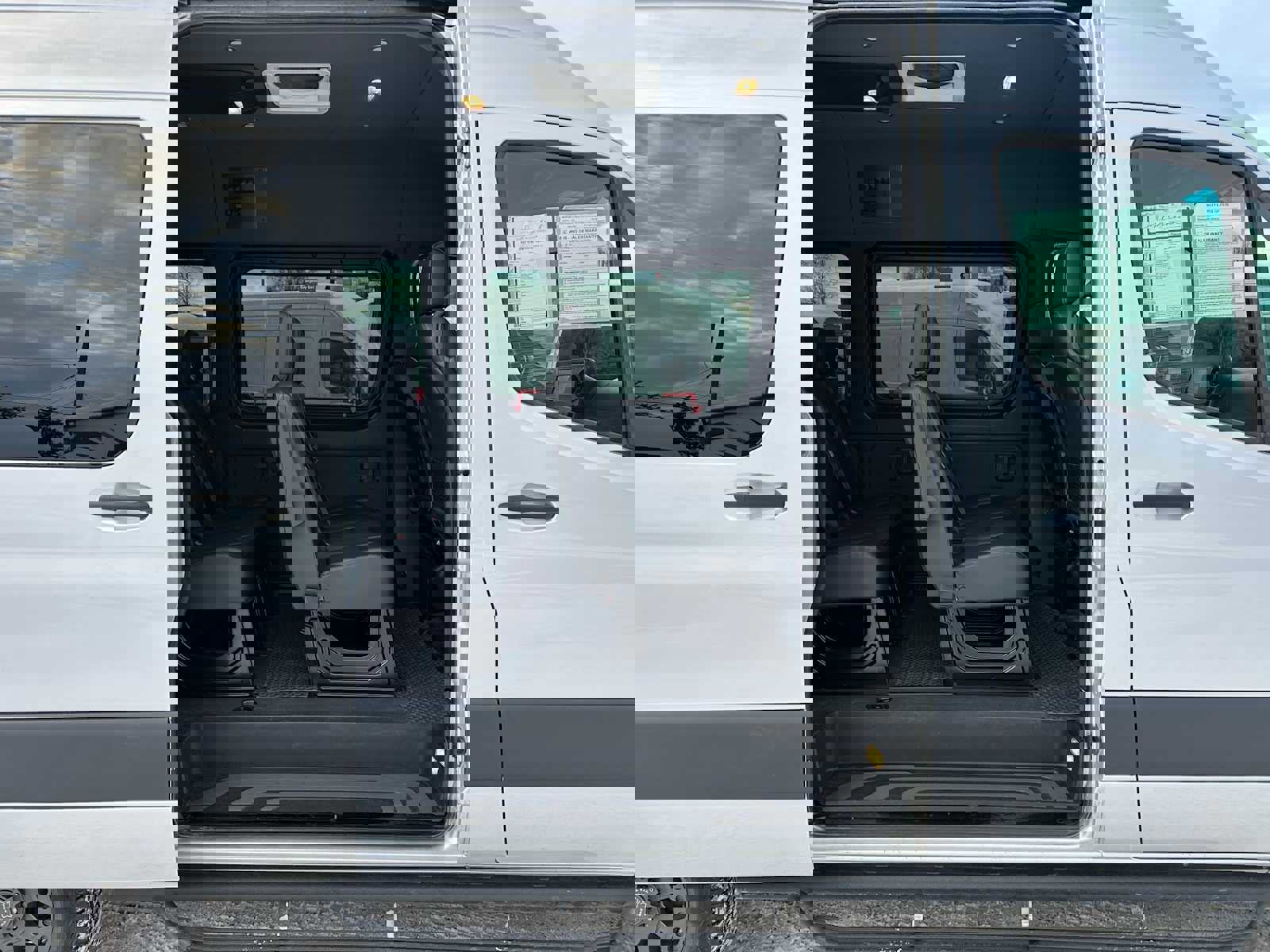 Used 2021 Freightliner Sprinter 2500 image 12