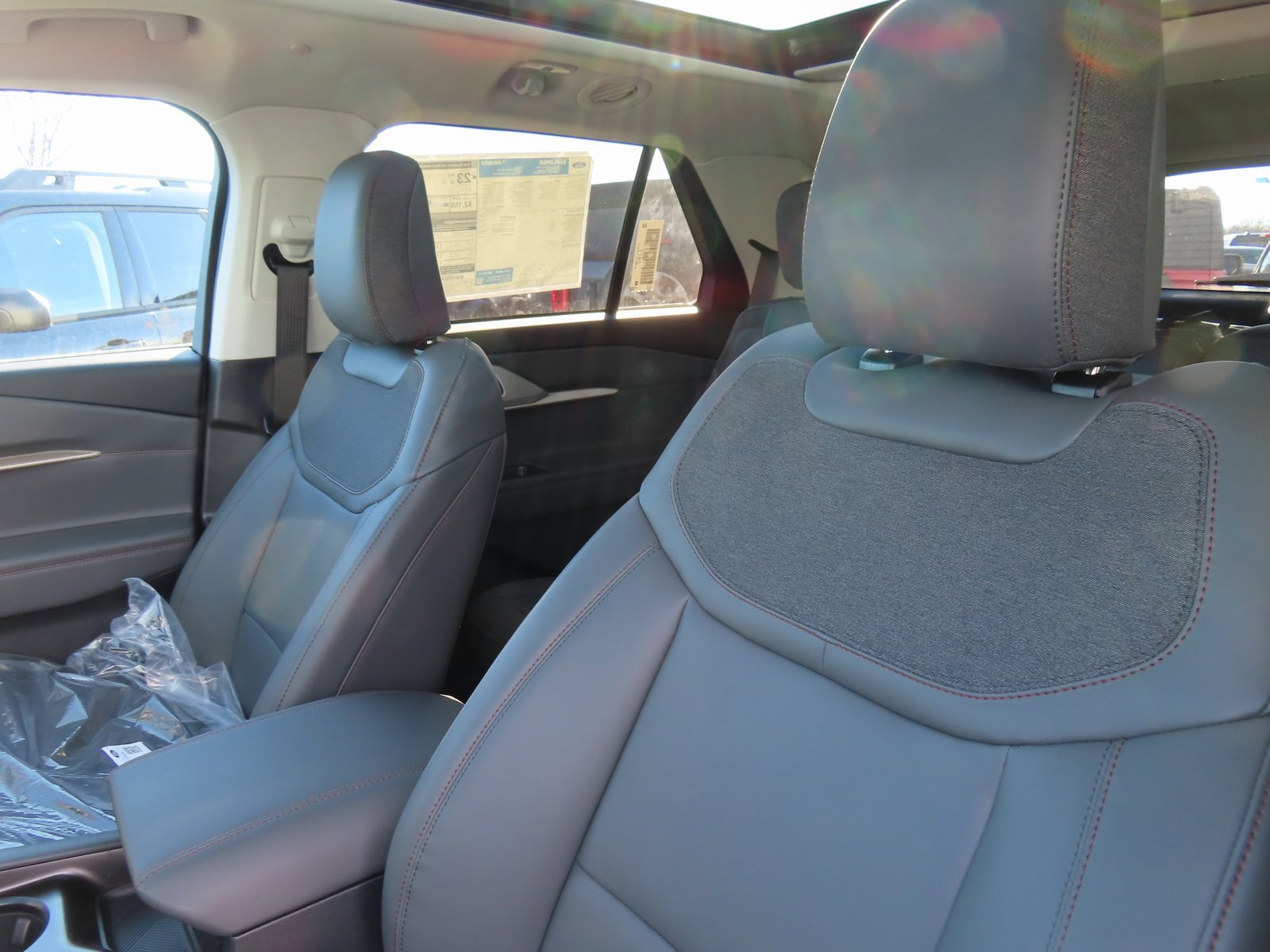 New 2026 Ford Explorer Active w/ Active Comfort Package image 14