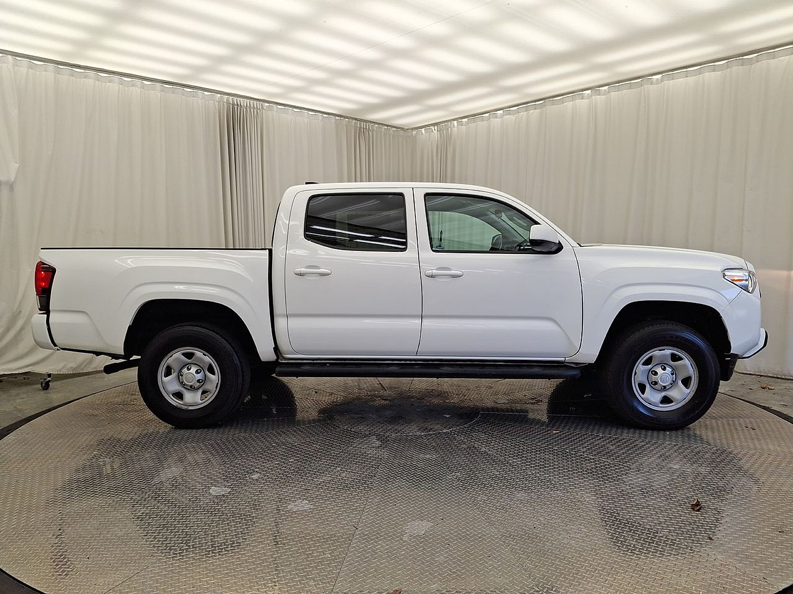 Certified 2023 Toyota Tacoma SR AWD/4WD image 29