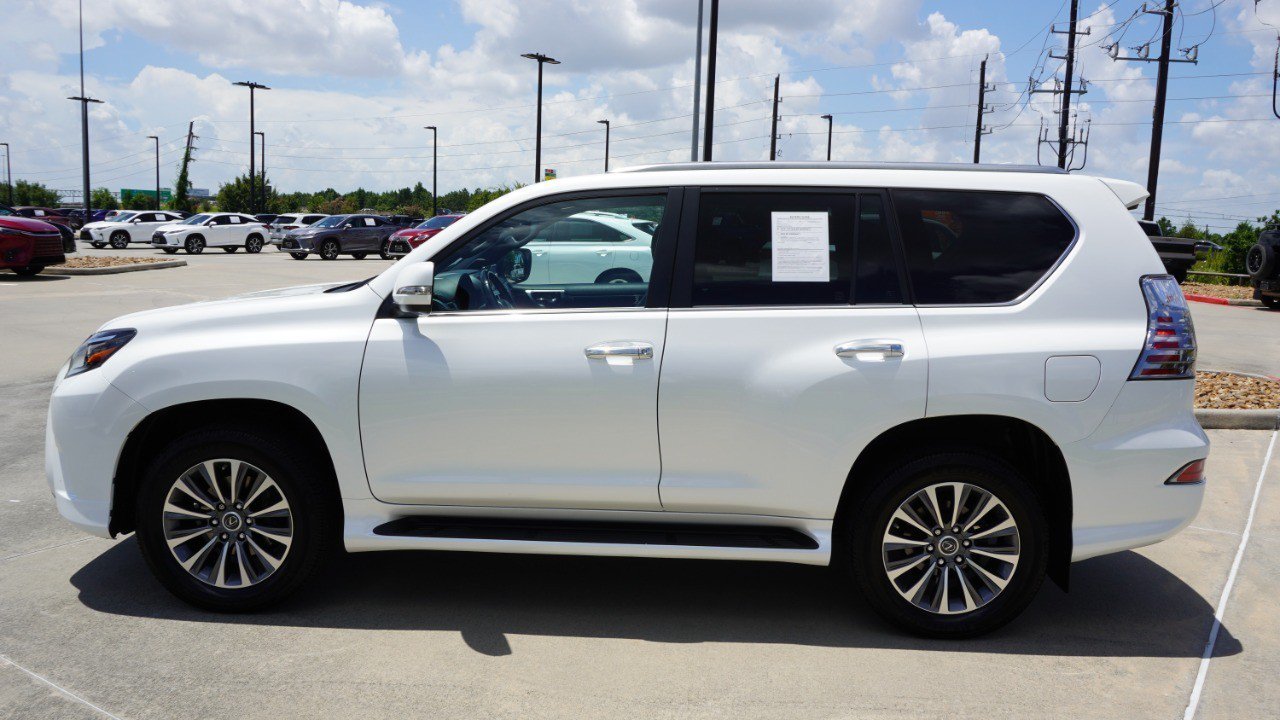 Certified 2022 Lexus GX 460 Luxury w/ Accessory Package AWD/4WD image 5