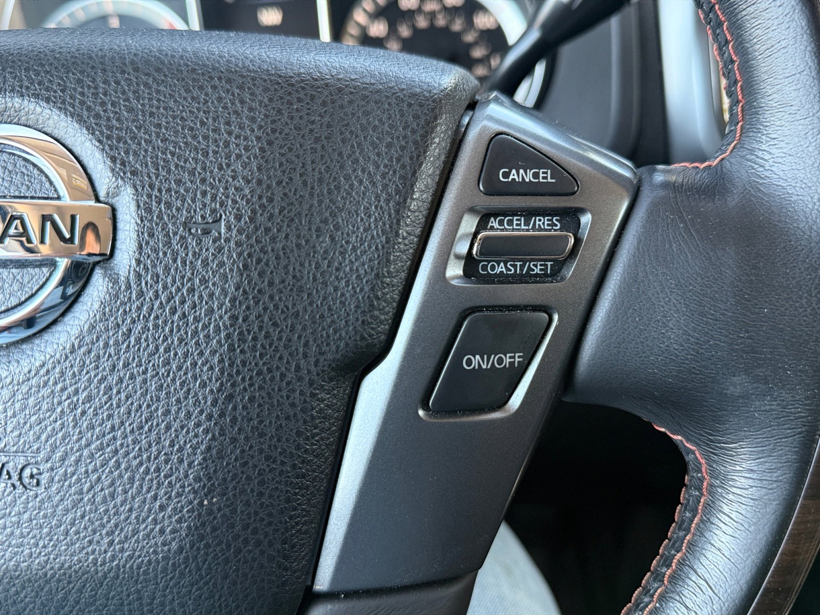 Used 2018 Nissan Titan Platinum Reserve w/ Platinum Utility Package AWD/4WD image 26