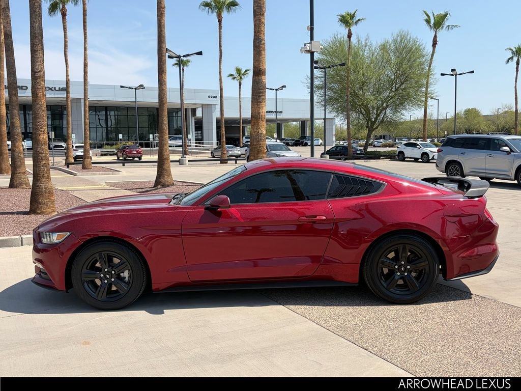 Used 2016 Ford Mustang Coupe RWD image 3