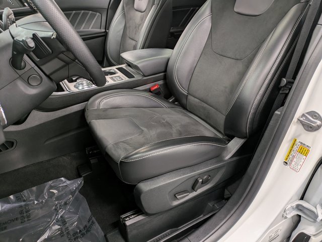 Used 2022 Ford Edge ST w/ Equipment Group 401A image 10