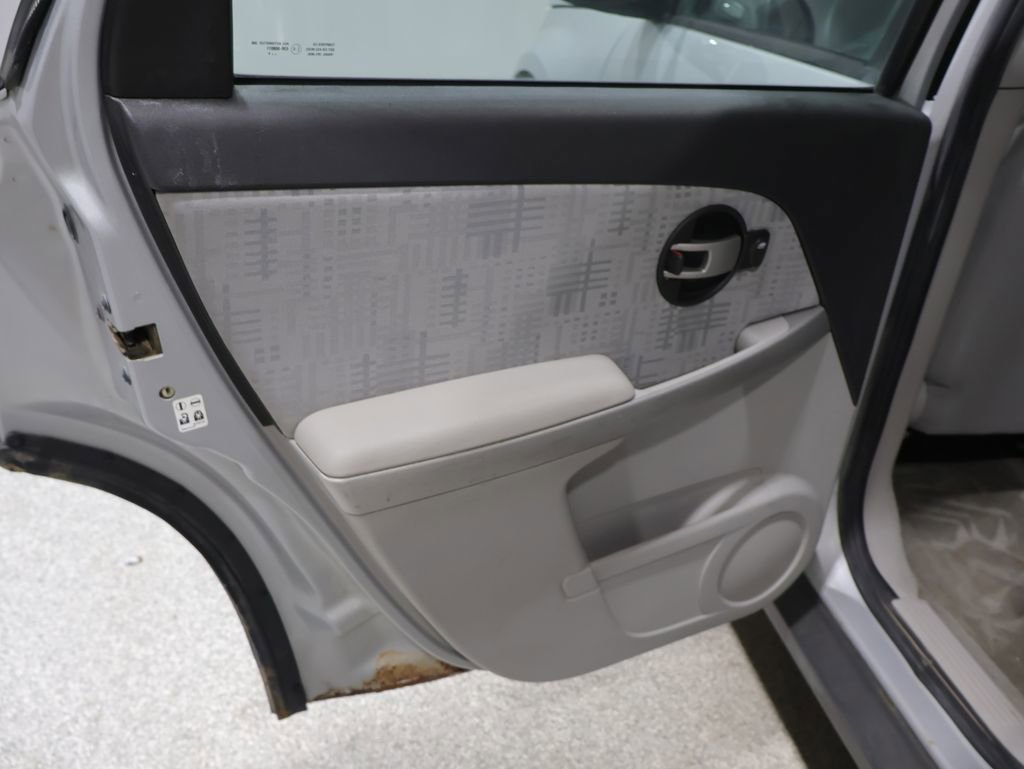 Used 2006 Chevrolet Equinox LS AWD/4WD image 17