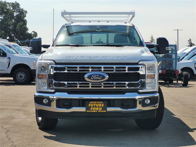 New 2026 Ford F350 XL w/ XL Chrome Package image 3