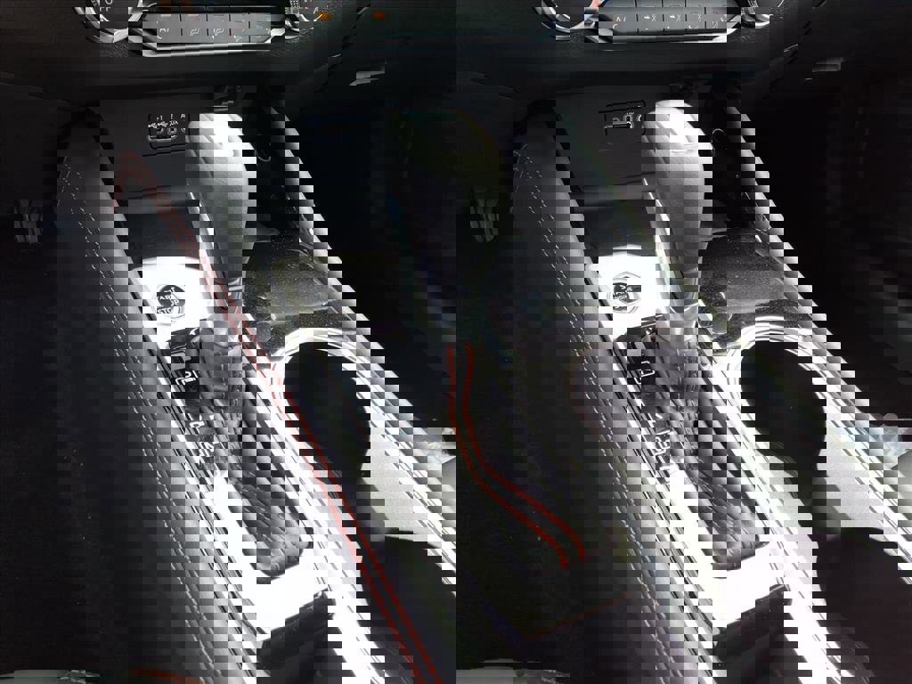 New 2025 Nissan Altima 2.5 SR image 10