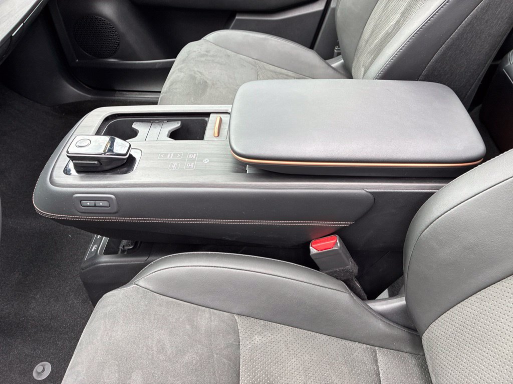 Certified 2024 Nissan Ariya AWD image 24