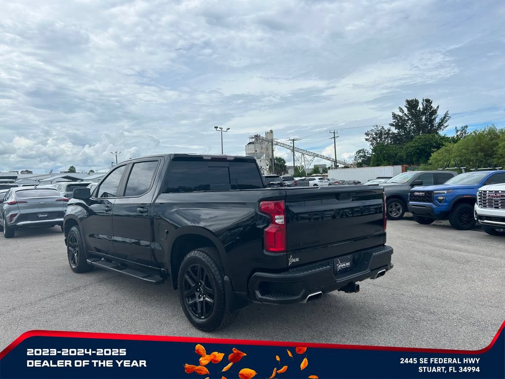 Used 2022 Chevrolet Silverado 1500 RST w/ LPO, Blackout Package AWD/4WD image 5