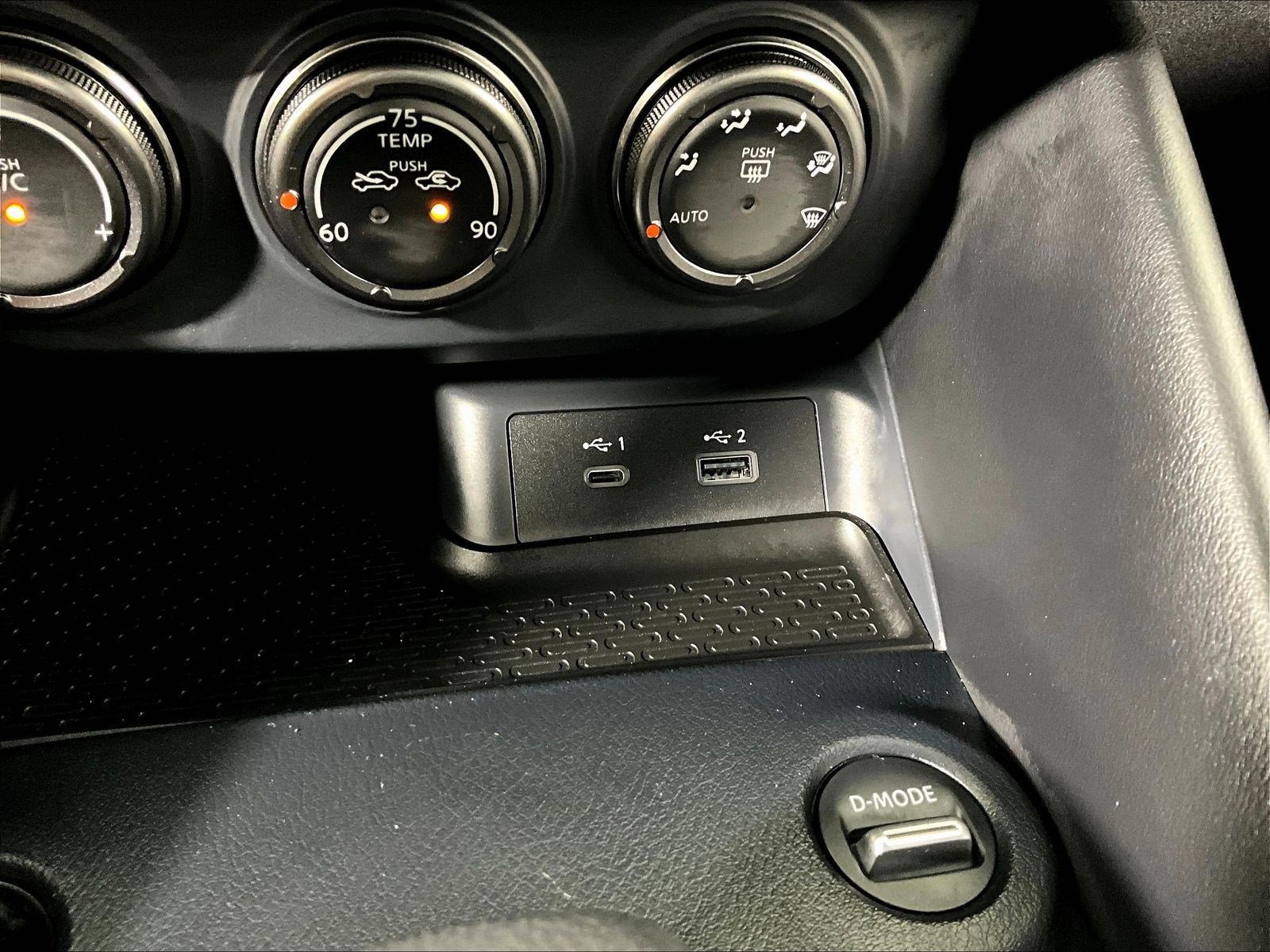 Certified 2024 Nissan Z Performance w/ Floor Mat Package RWD image 15