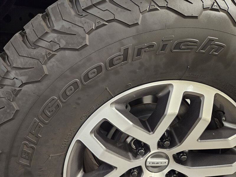 Used 2018 Ford F150 Raptor w/ Equipment Group 802A Luxury AWD/4WD image 21