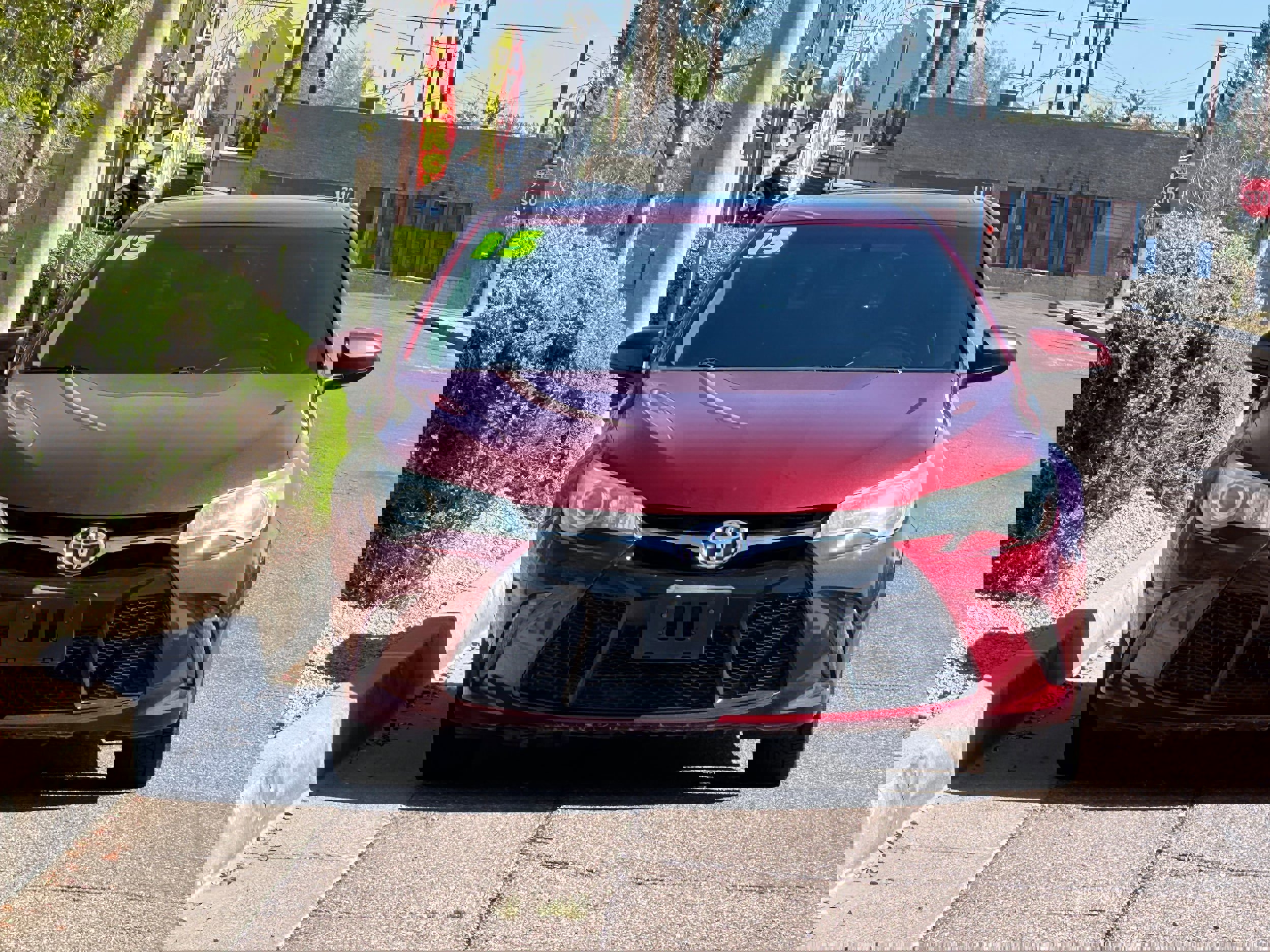 Used 2015 Toyota Camry XSE image 2