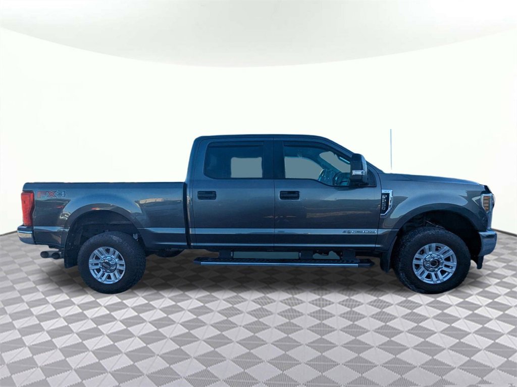 Used 2019 Ford F250 XLT w/ XLT Value Package image 2