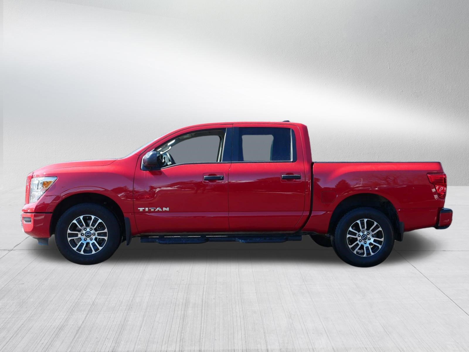 Certified 2024 Nissan Titan SV w/ Accessory Utility Package image 4