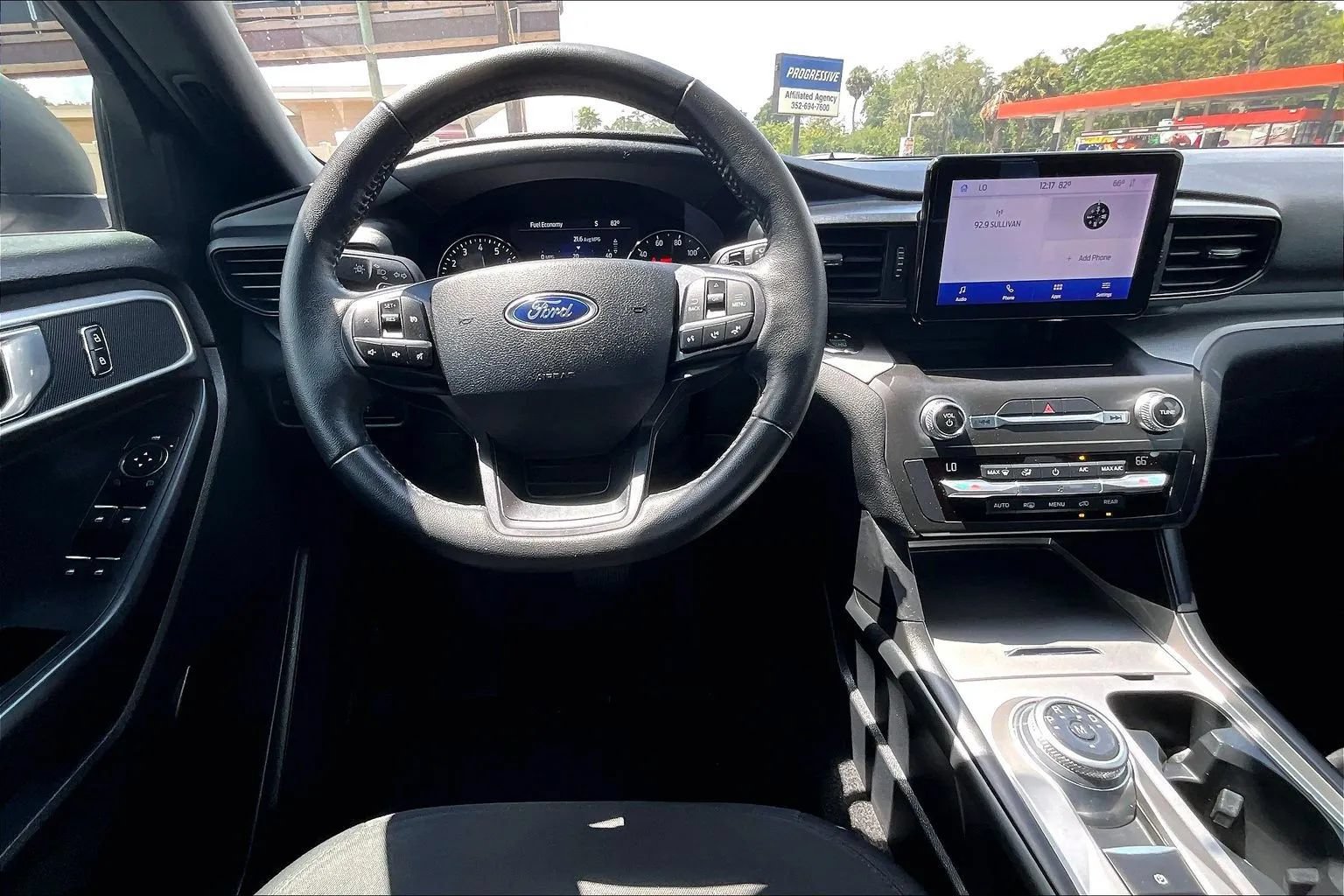 Used 2020 Ford Explorer XLT w/ Class III Trailer Tow Package RWD image 5