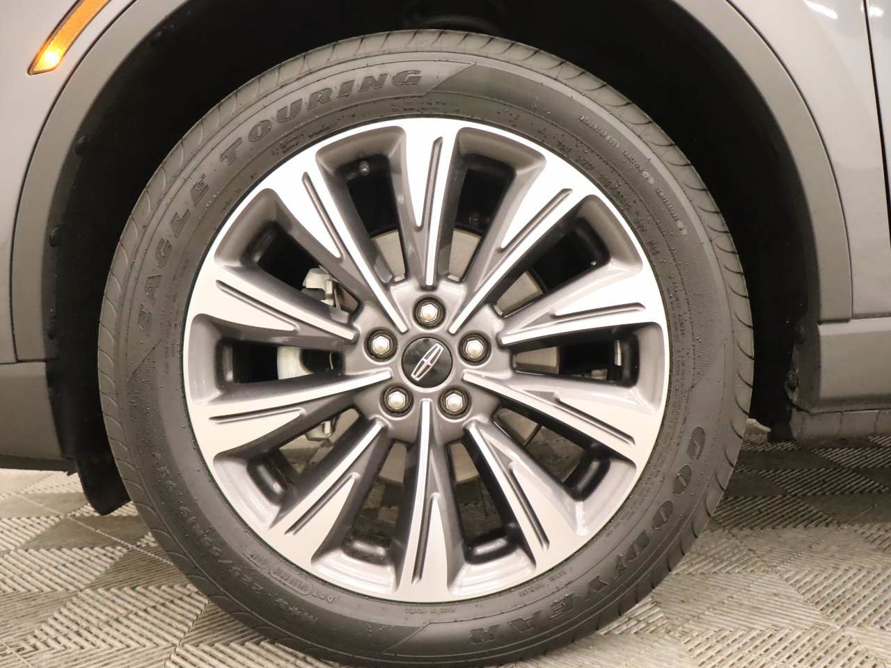 Used 2022 Lincoln Corsair Reserve FWD image 6