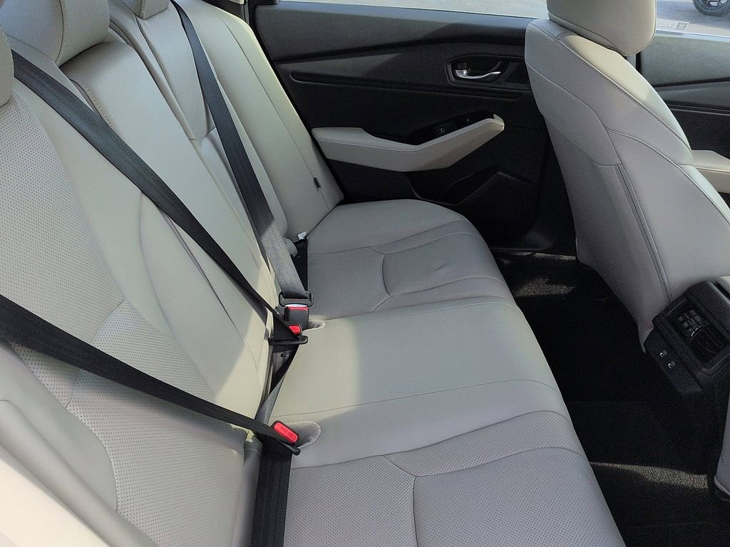 Used 2023 Honda Accord Touring image 8