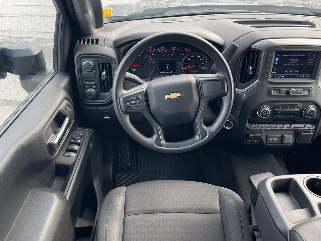 Used 2024 Chevrolet Silverado 2500 Custom w/ Custom Value Package image 15