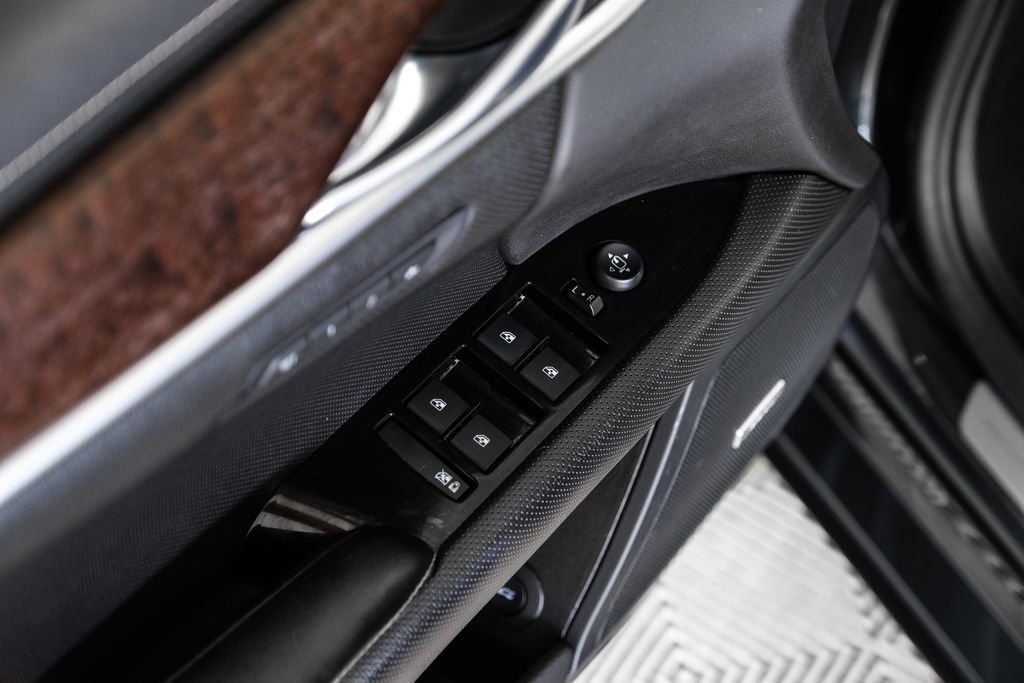 Used 2019 Cadillac XTS Luxury image 41