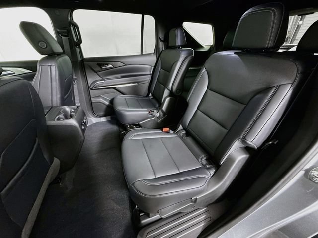 New 2027 Chevrolet Traverse LT w/ Sun and Wheel Package FWD image 26