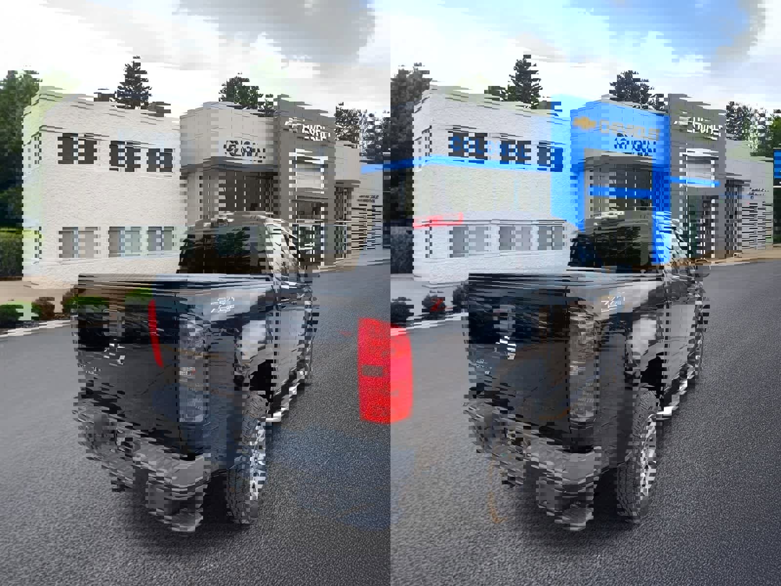 Used 2017 Chevrolet Colorado Z71 image 4