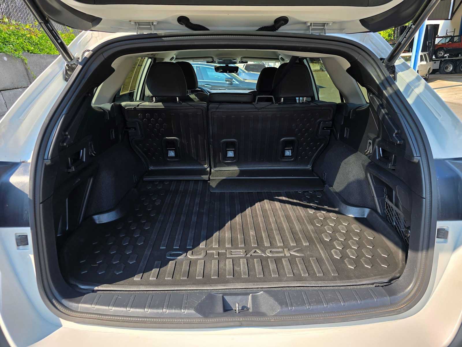 Used 2023 Subaru Outback Onyx Edition AWD/4WD image 14