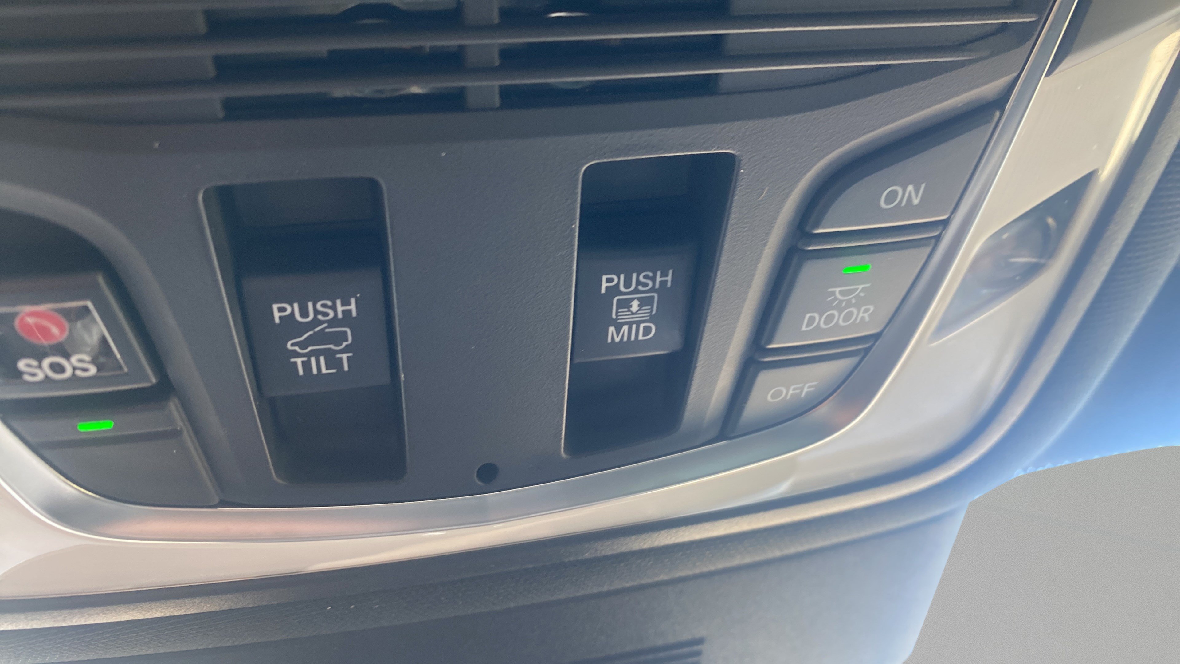 Used 2025 Acura MDX A-Spec AWD/4WD image 23