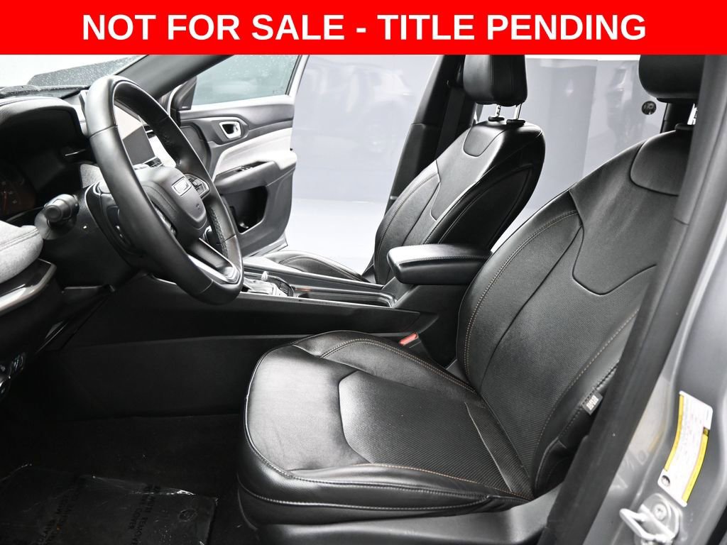Used 2023 Jeep Compass Latitude image 8
