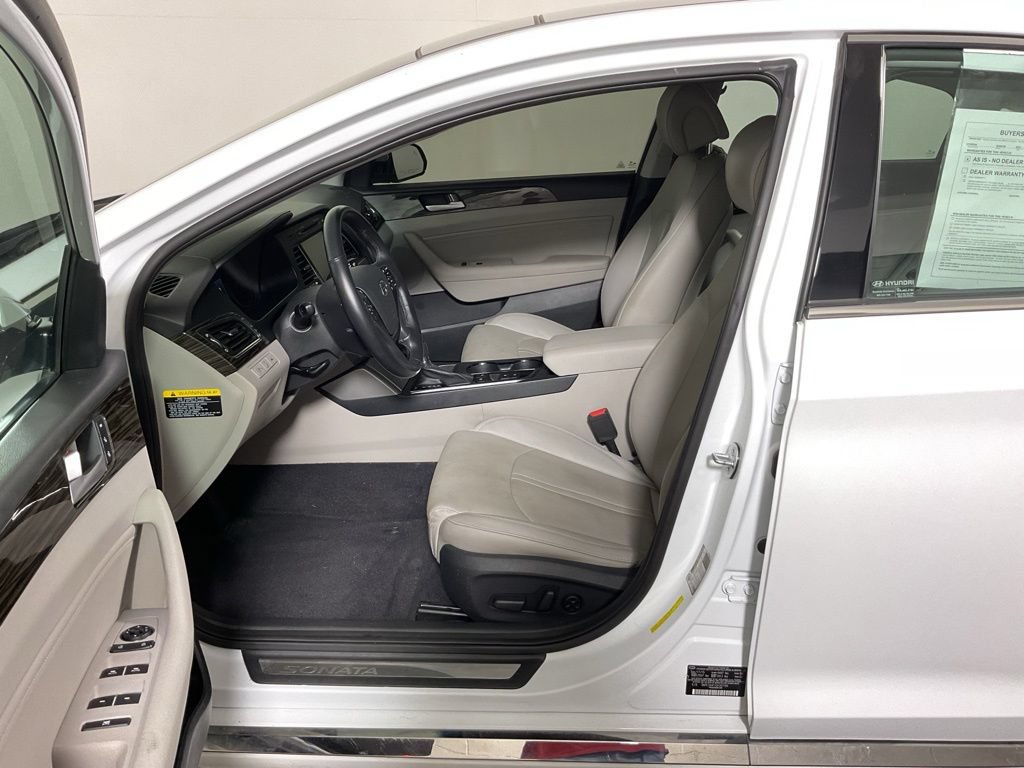 Used 2016 Hyundai Sonata Limited w/ Option Group 05 FWD image 22