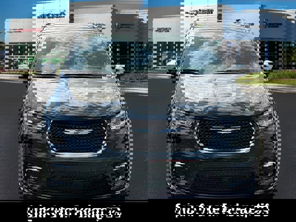 New 2026 Chrysler Pacifica Pinnacle w/ Trailer Tow Group image 2