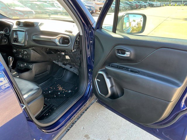 Used 2021 Jeep Renegade Limited w/ Sun & Sound Group AWD/4WD image 22