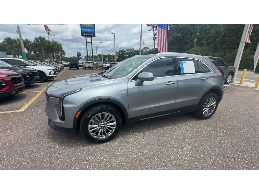 Used 2024 Cadillac XT4 Premium Luxury FWD image 6