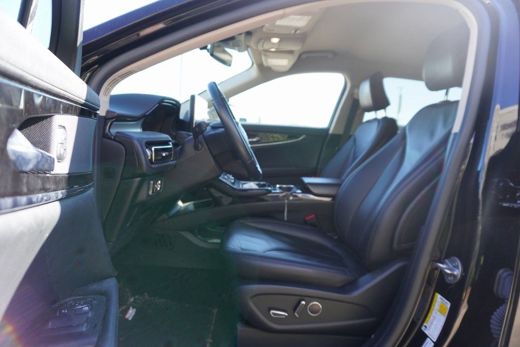 Used 2021 Lincoln Nautilus FWD w/ Equipment Group 101A image 7