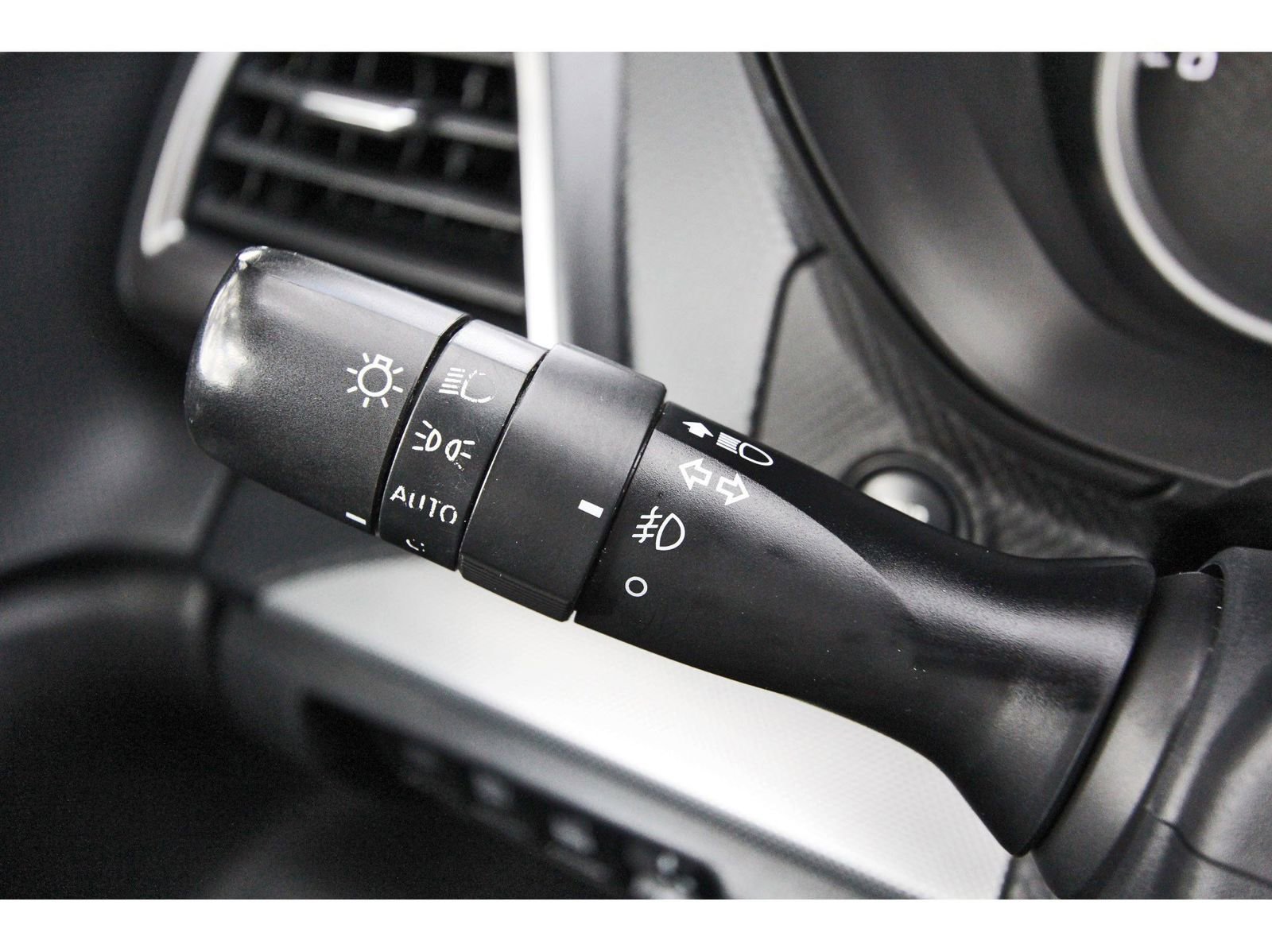 Used 2020 Subaru Forester Limited w/ Popular Package #3 image 17